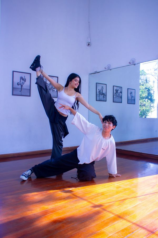Alumnos del PRE PFA en clase en el estudio de D1 Chorrillos